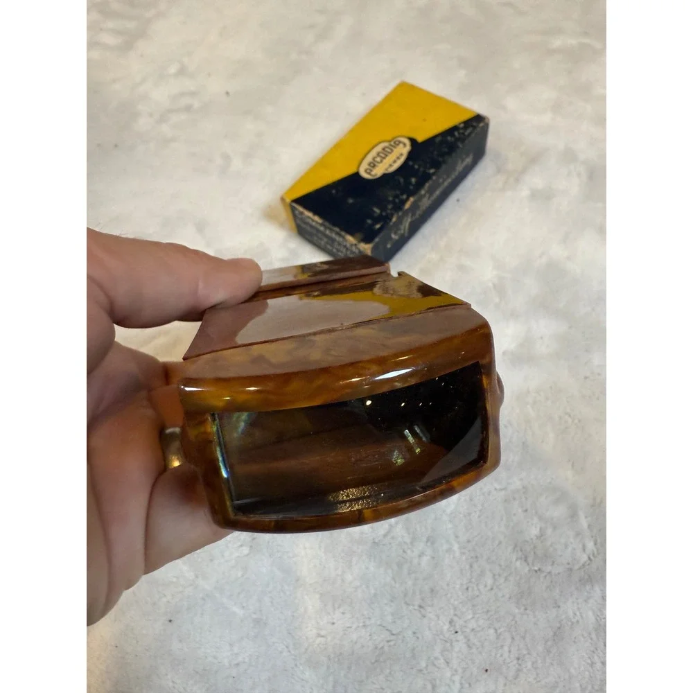 Arcadia Commander Viewer Vintage Pocket Self-Illuminating Slide Viewer Brown Box